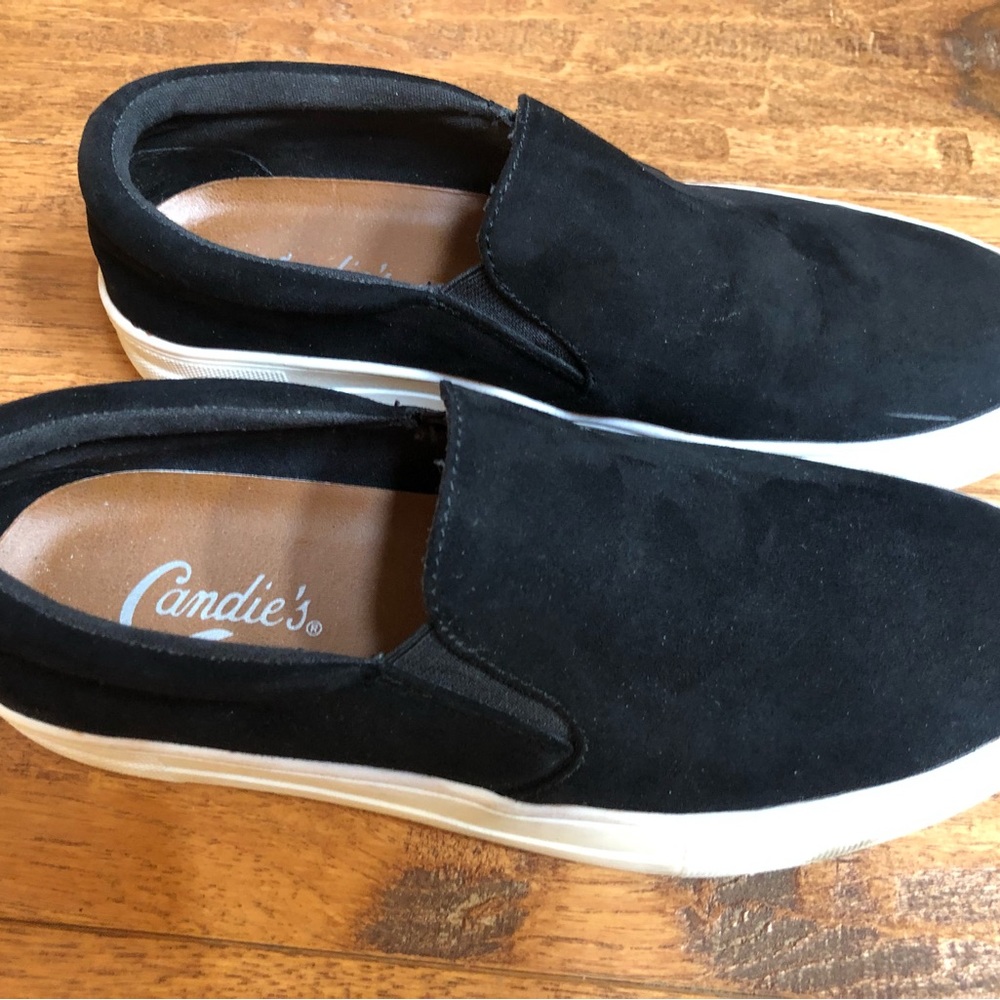 Candie’s Black Loafers